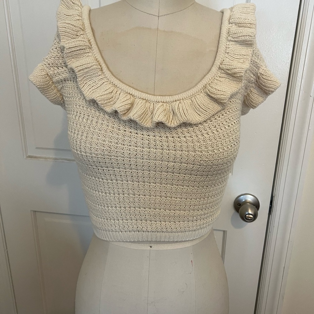 H&M cream crocheted ruffle sleeve top